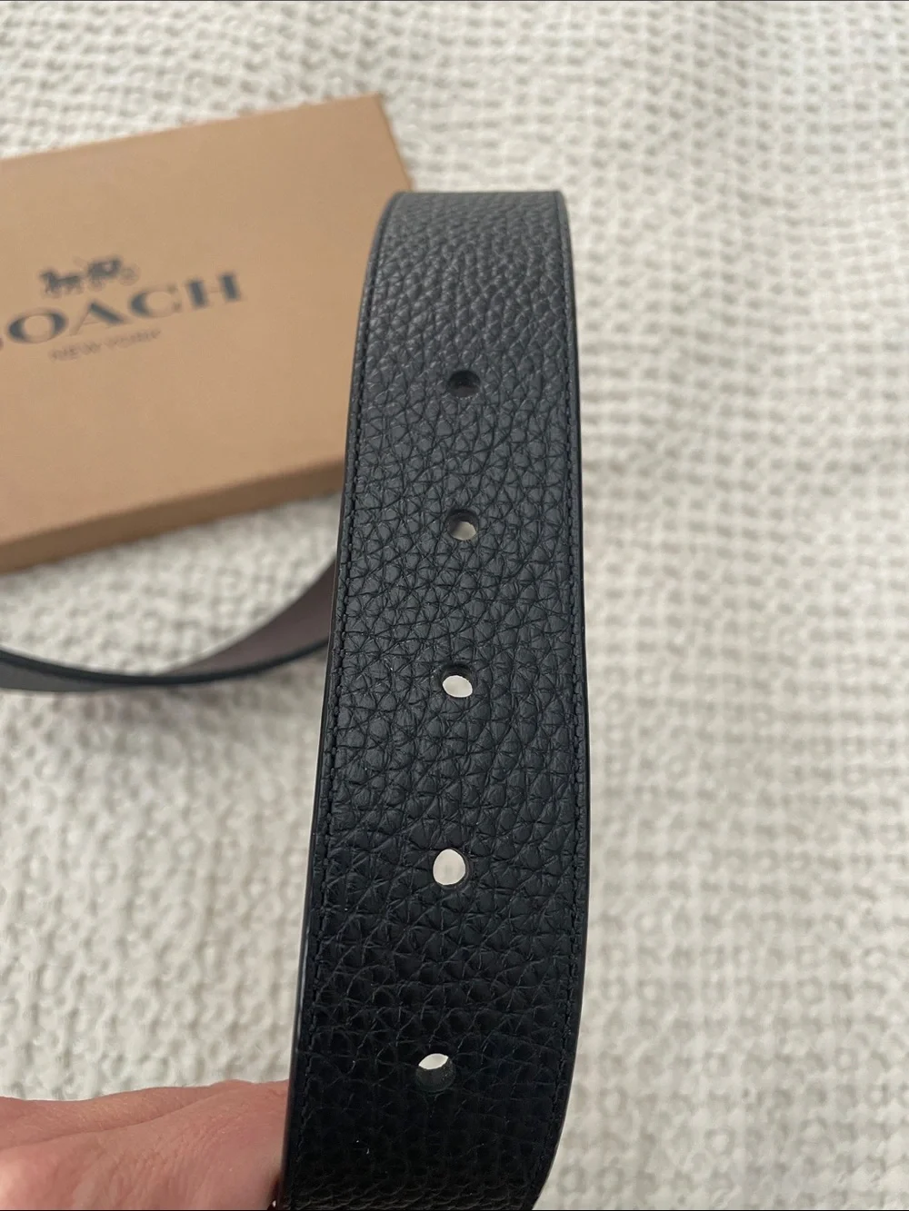 Coach Men's Reversible Black and Brown Leather Belt with gold and chrome buckles - Picture 5 of 7